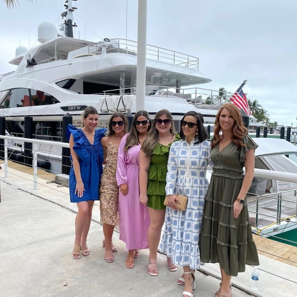 Dress - Picture 5 of 5